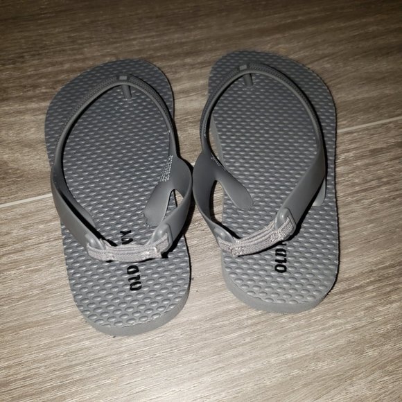 NWOT Old Navy Grey Toddler Thong Flip Flops size 8 - Picture 4 of 6